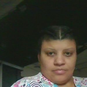 Meet your Posher, Monique